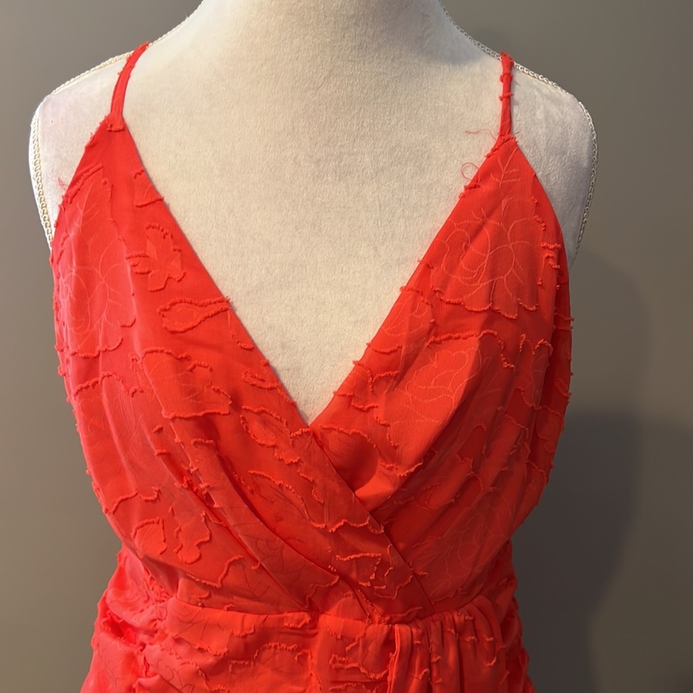 NWT Gorgeous Lulu’s Ruched Mini Dress - Picture 3 of 7